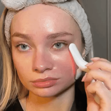 Masajeador Lifting LED 3 en 1 – Rejuvenece y Reafirma Tu Piel en Casa